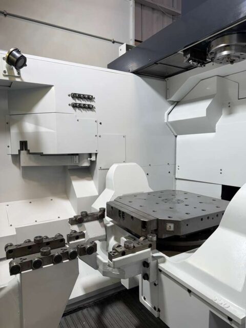 Mazak Variaxis 630-5X 5 Axis CNC Vertical Machining Center - Automatic Pallet Changer Mill - image 14