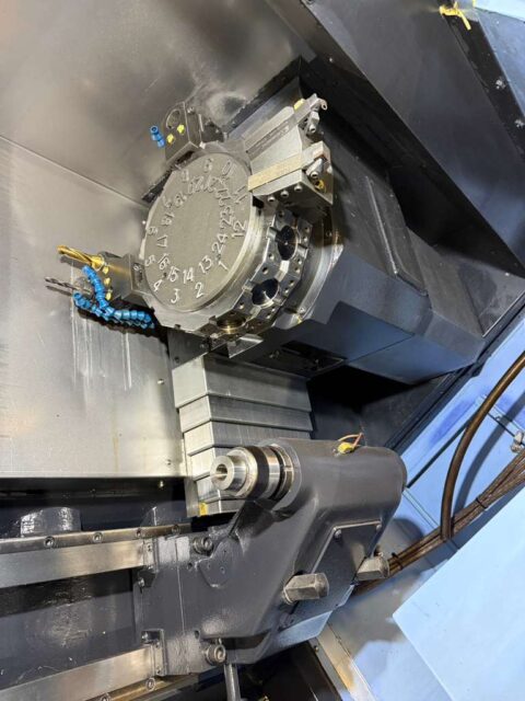 Doosan Lynx 220LMA CNC Turning Center - C Axis Live Tool Bar Feeder Lathe - image 14