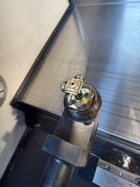 Doosan Lynx 220LMA CNC Turning Center - C Axis Live Tool Bar Feeder Lathe - image 10