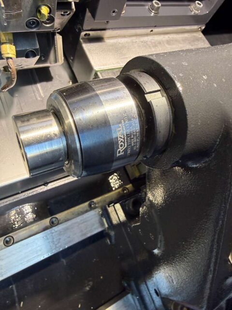 Doosan Lynx 220LMA CNC Turning Center - C Axis Live Tool Bar Feeder Lathe - image 15