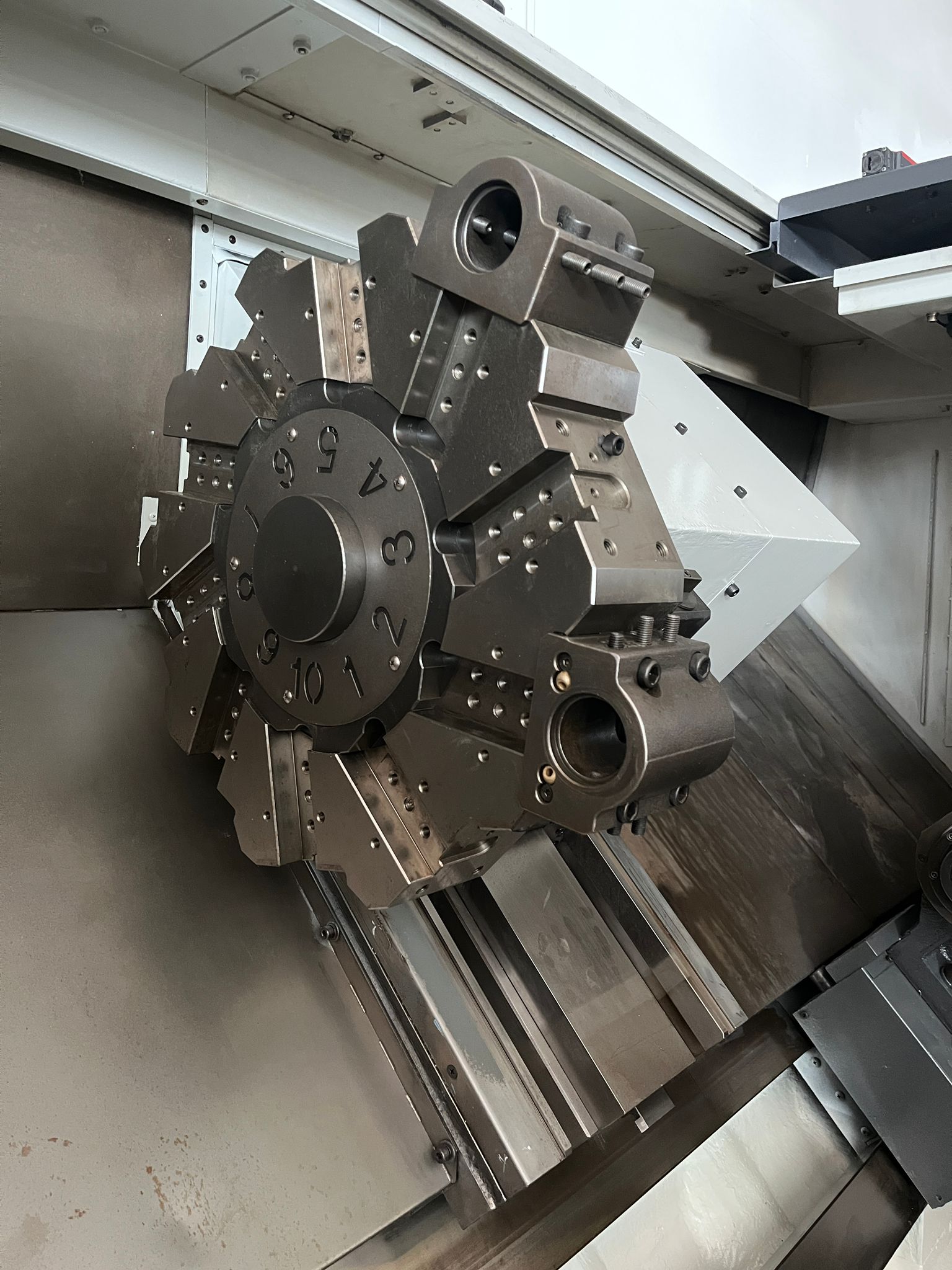 SAMSUNG-SL-35A-1500-CNC-LATHE (9)