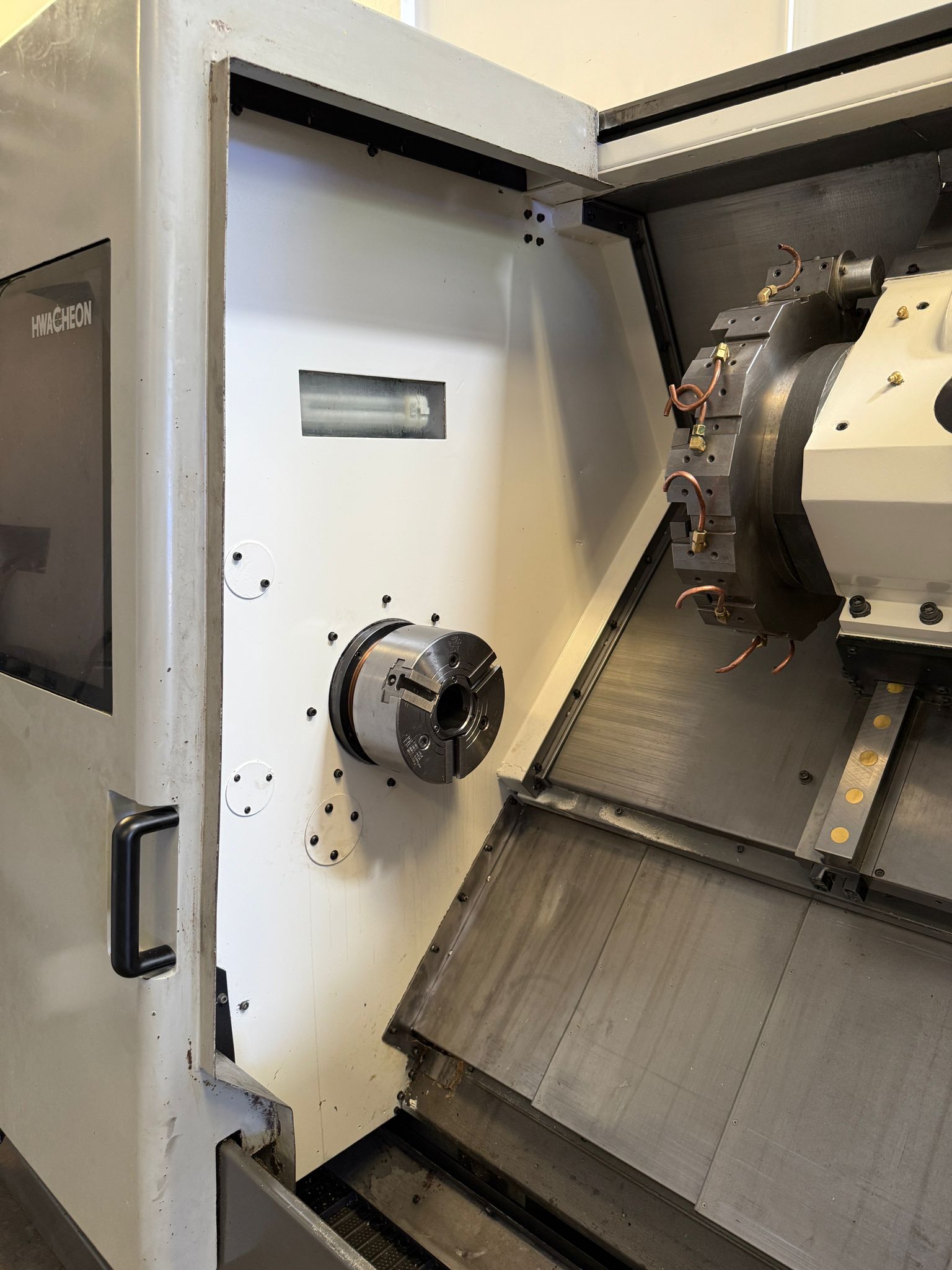 HWACHEON-CUTEX-240 (6)