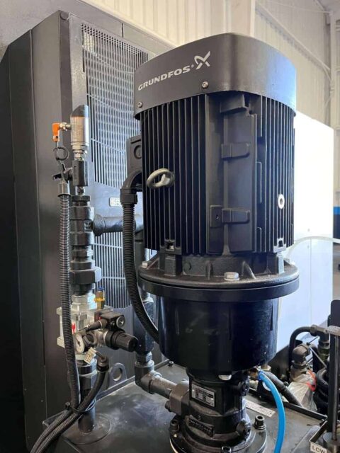 Hyundai Wia XF6300 5 Axis CNC Vertical Machining Center - Mill - image 14
