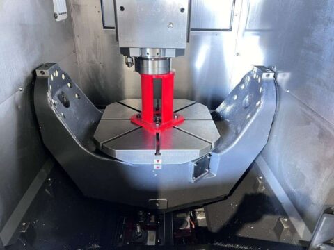 Hyundai Wia XF6300 5 Axis CNC Vertical Machining Center - Mill - image 10