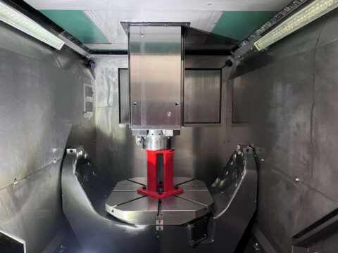 Hyundai Wia XF6300 5 Axis CNC Vertical Machining Center - Mill - image 8