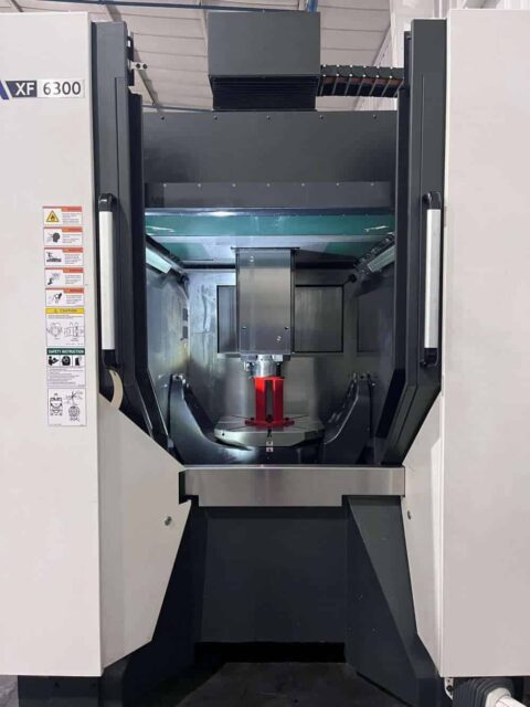 Hyundai Wia XF6300 5 Axis CNC Vertical Machining Center - Mill - image 7