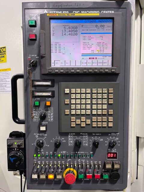 Kitamura MyCenter 3XiF Spark Changer CNC Vertical Mill - image 4