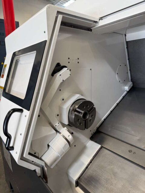 Mazak QTN 200-II CNC Turning Center - 8" Chuck Tool Presetter Tailstock Lathe - image 7