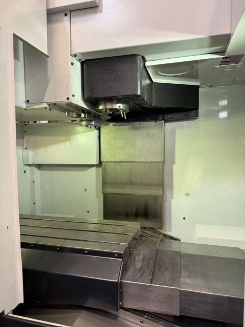 Mazak VCN 410A CNC Vertical Machining Center - Mill - image 17