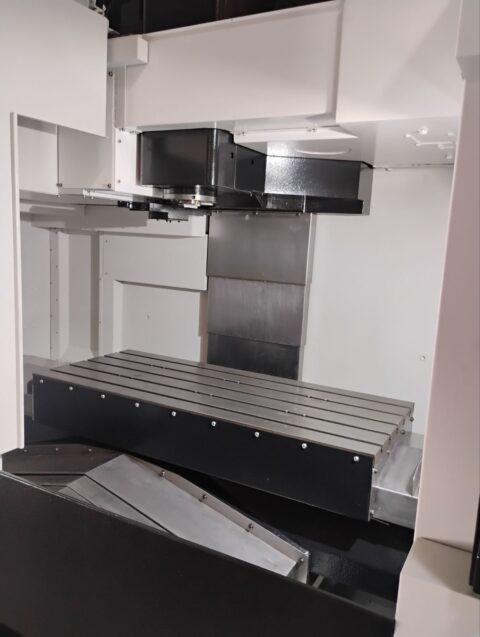 Mazak VCN 510C-II CNC Vertical Machining Center - Mill - image 5