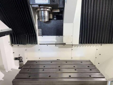 Mazak VCU 500C 3X CNC Vertical Machining Center - Mill - image 9