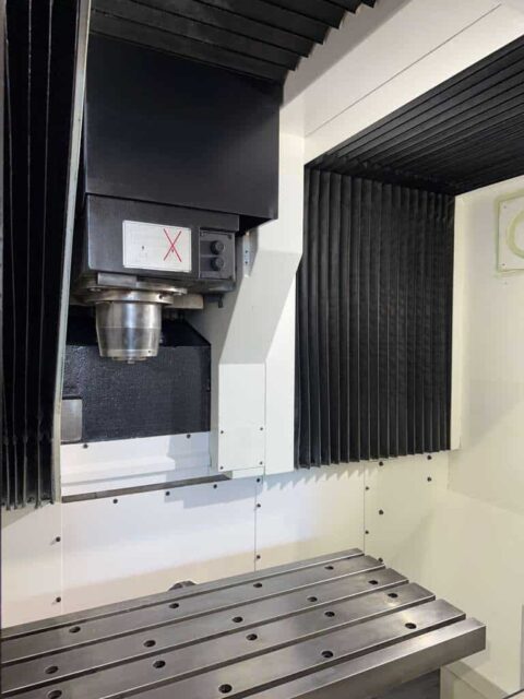 Mazak VCU 500C 3X CNC Vertical Machining Center - Mill - image 11
