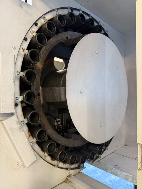 Mori Seiki NVD5000 α1B/40 CNC Vertical Machining Center - 20000 RPM Mill - image 12