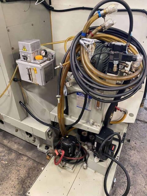 Victor Taichung Vcenter-85 CNC Vertical Machining Center - 50 Taper Mill - image 10