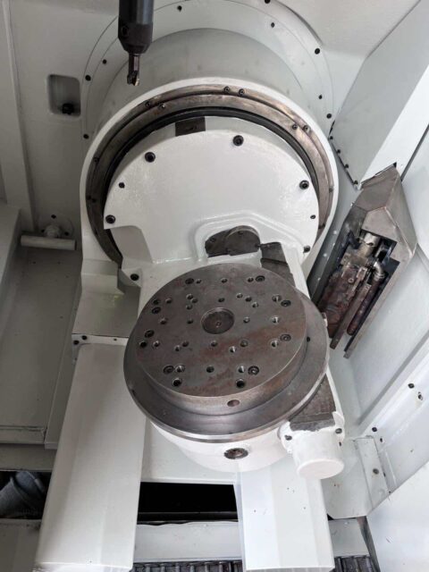 Okuma VH-40 CNC 5 Axis Mill Vertical Machining Center - image 5