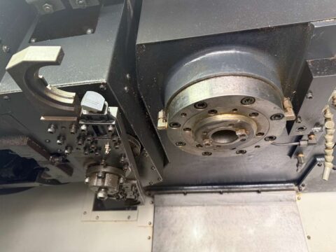 Doosan DNM-500 CNC Vertical Machining Center - TSC Mill - image 12