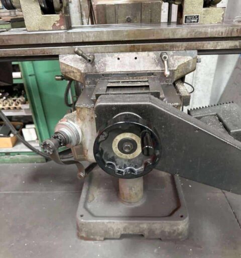 Kent KTM-3VS 9″ x 42″ Variable Speed CNC Vertical Milling - image 7
