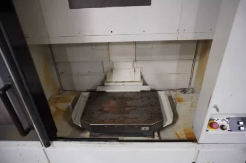 Mori Seiki NV4000 DCG CNC Vertical Machining Center - 2004 - image 5