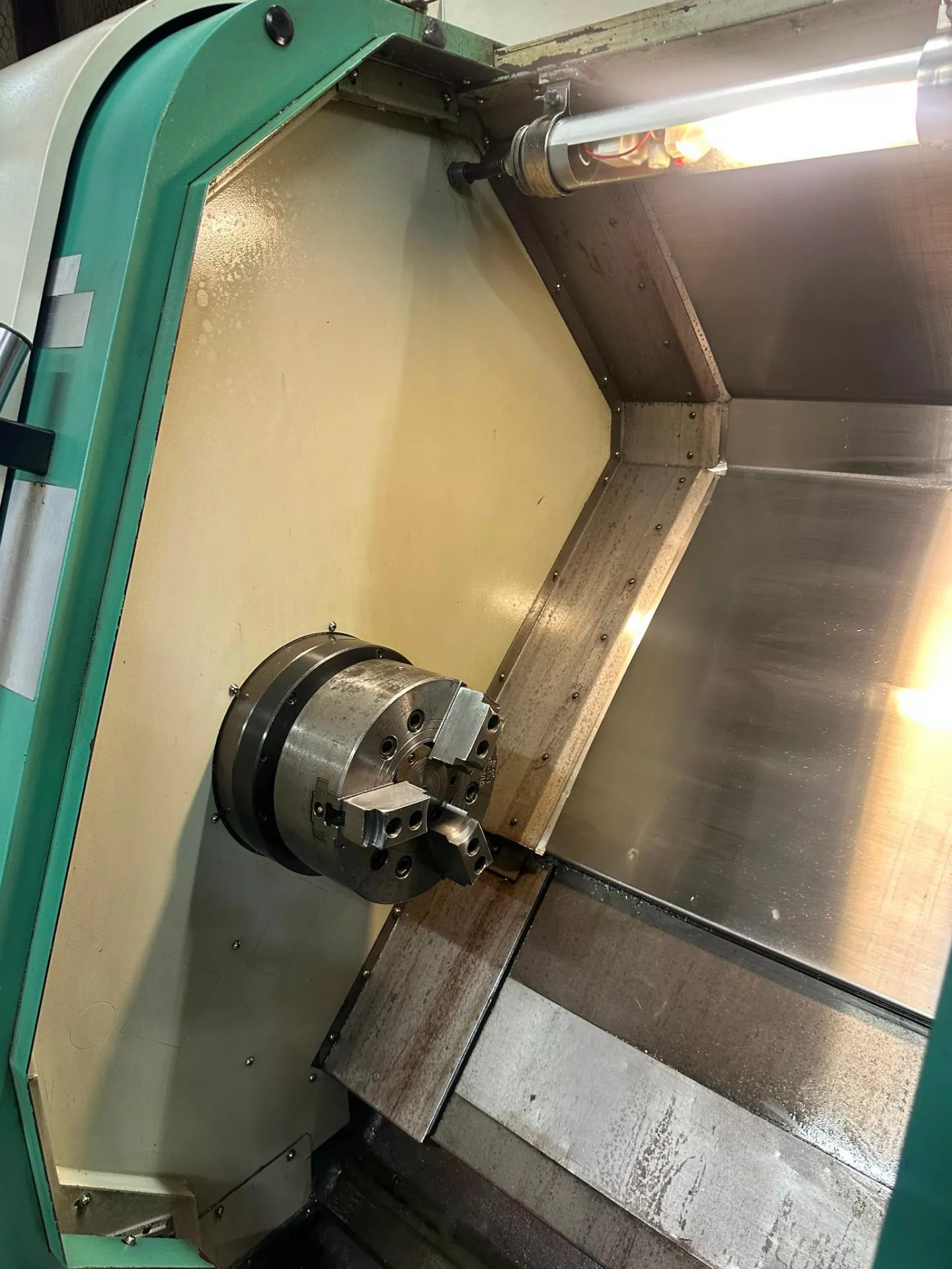 YANG-ML-300-CNC-TURNING-19