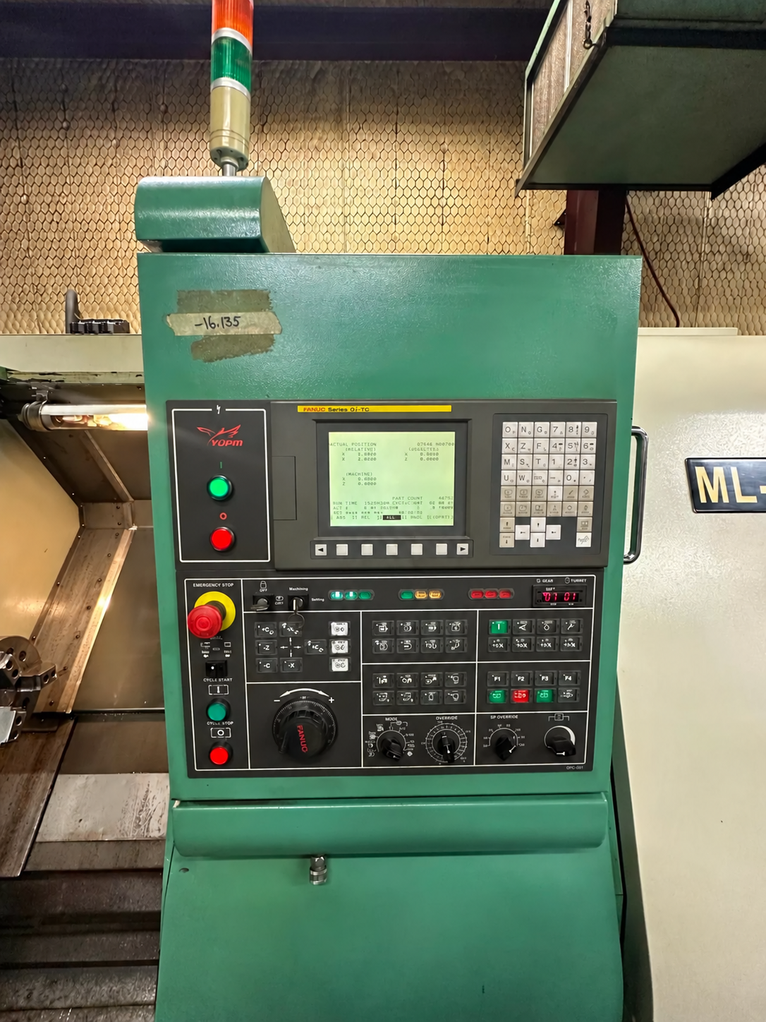 YANG-ML-300-CNC-TURNING-3