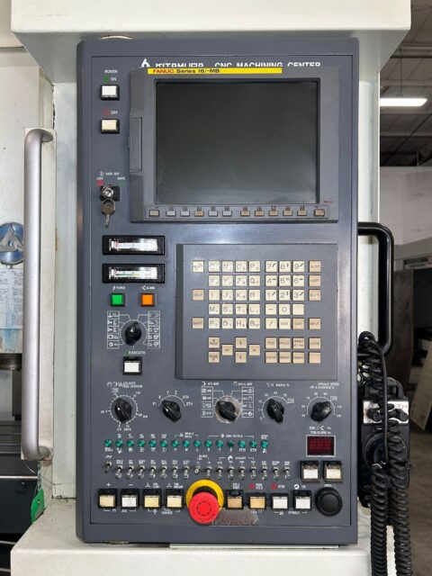 Kitamura mycenter 2XiF cnc vertical machining center 13